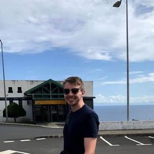 Meet your Posher, Alec